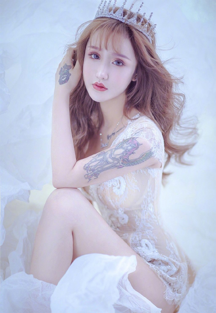 快手网红黑暗萝莉大美性感写真照片5